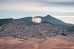 Der aktive Vulkan Bromo dampft friedlich vor sich hin