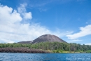 Ein erster Blick auf den berühmt- berüchtigten Vulkan Krakatau