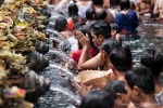 Aus 12 Quellen sprudelt heiliges Wasser, das ewige Jugend verspricht - Badeplatz Pura Tirta Empul