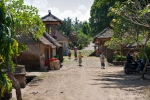 Im Dorf Tenganan, das noch sehr traditionell lebt