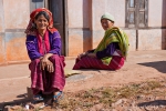 Palaung-Frauen in ihrer traditionellen Tracht im Bergdorf Peinnebin