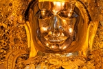 Mit Gold und Edelsteinen bestückter Buddha - Mahamuni Pagode