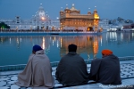 Pilger in Andacht - Goldener Tempel, Amritsar