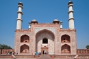 Haupttor zu Akbars Mausoleum - das gigantische Buland Darwaza (Großes Tor)