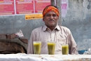 So giftig wie es aussieht ist es auch - Marihuana-Getränk auf dem Shiva-Fest in Amritsar