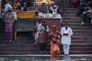 Lichter werden in den Ganges gesetzt - Hari-ki-Pauri-Ghat, Haridwar